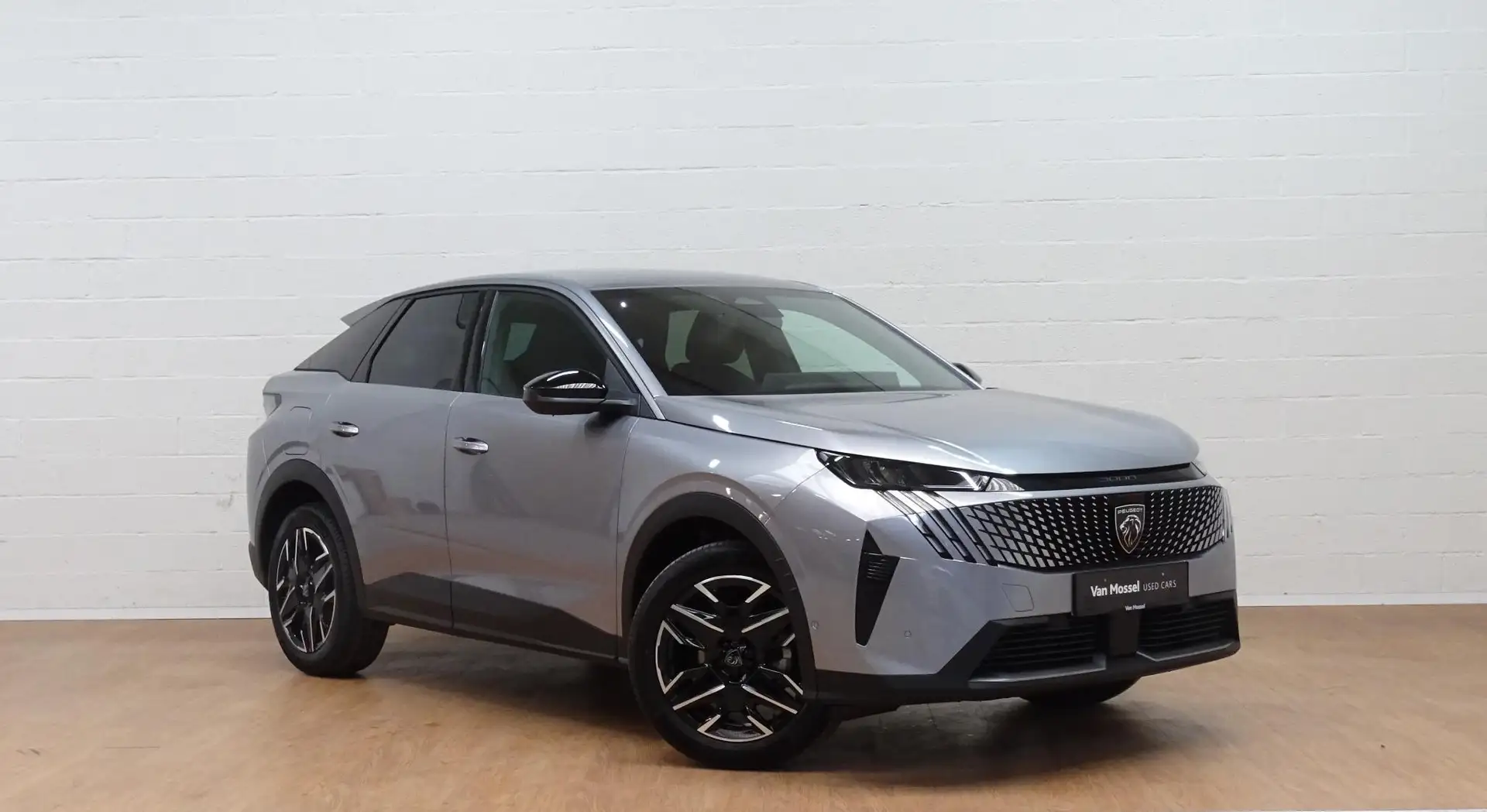 Peugeot 3008 Allure Hybrid 145 PK e-DCT6 Grijs - 2