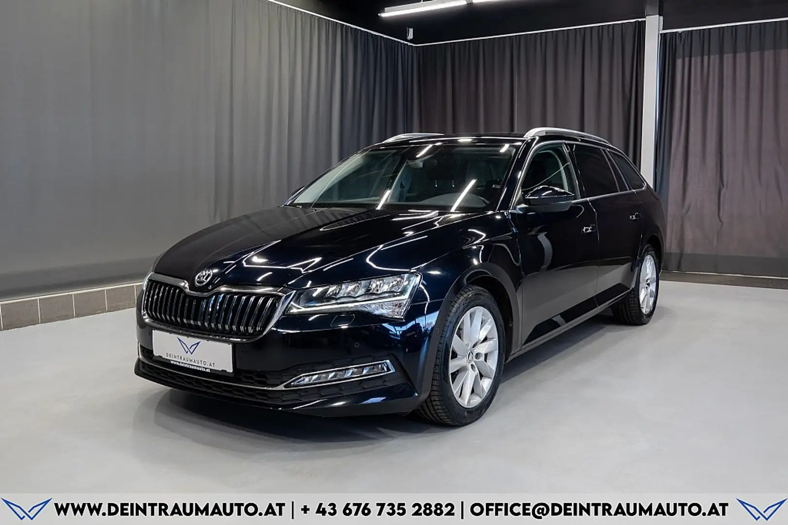 Skoda Superb Kombi 1,6 TDI Style DSG*AHK*R-KAMERA*SHZ* Schwarz - 1