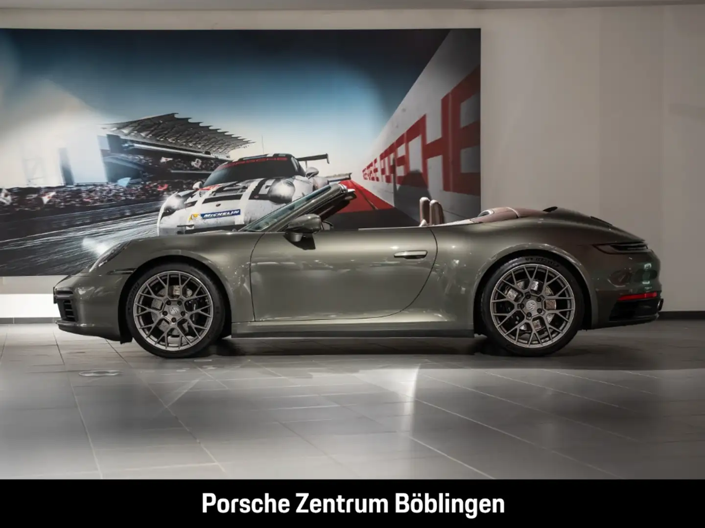 Porsche 992 911 Carrera 4S Cabriolet Clubleder BOSE LED Vert - 2