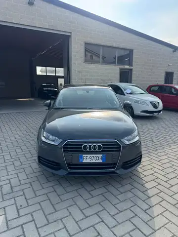 Audi A1 1.4 tdi Admired s-tronic