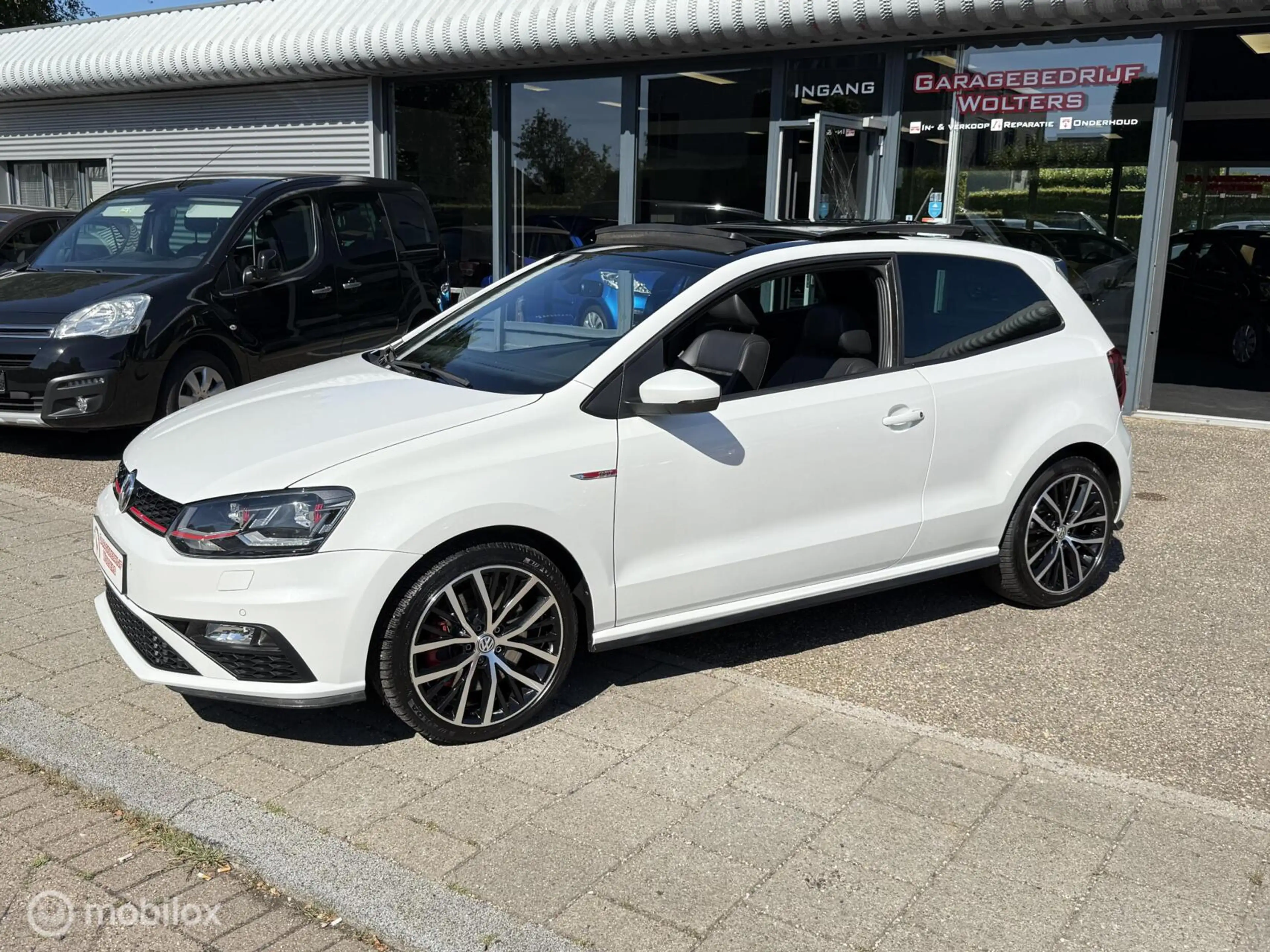 Volkswagen Polo GTI 1.8 TSI VOL OPTIES PANO ALCANTARA DEALER — photo 14