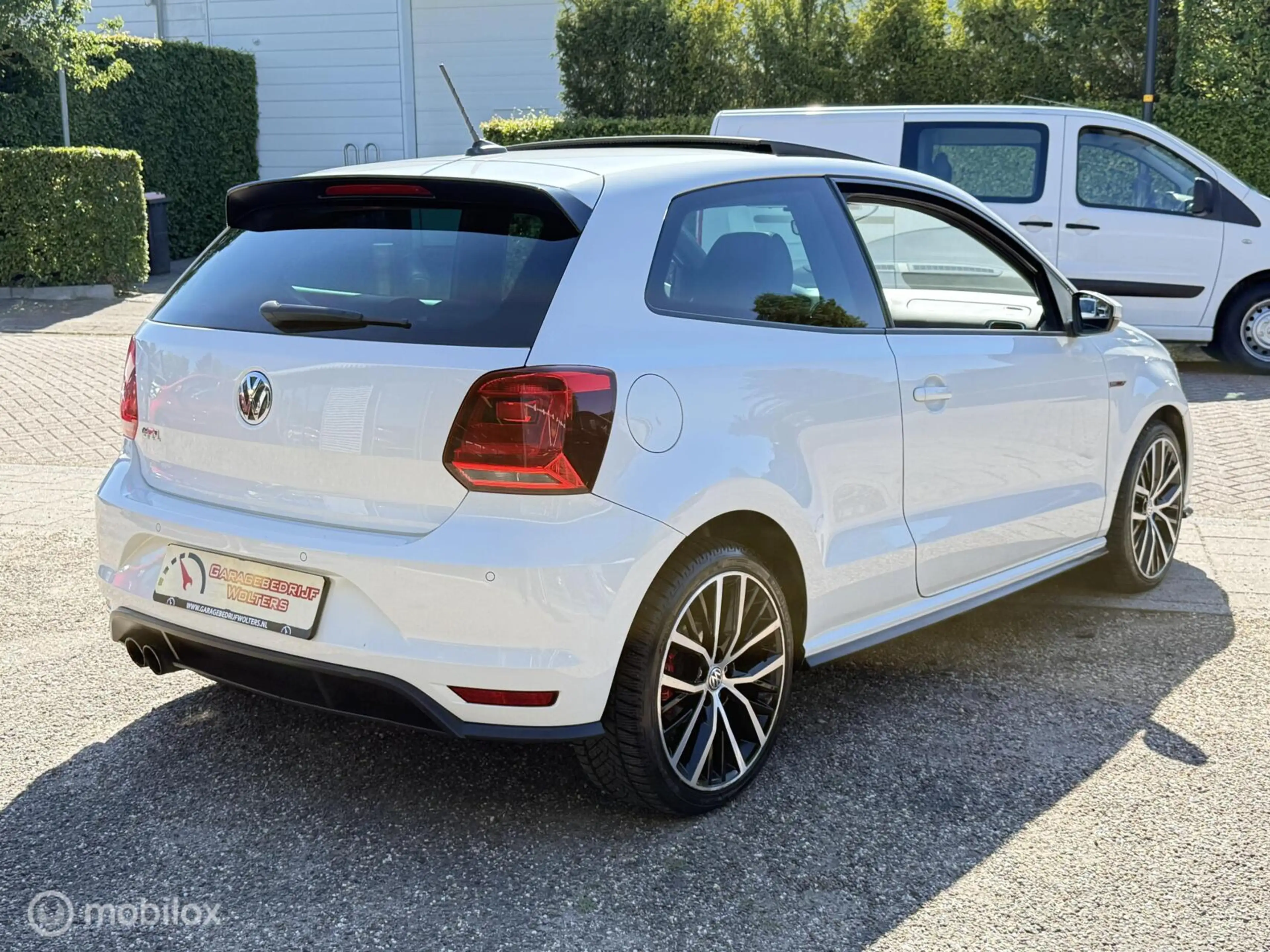 Volkswagen Polo GTI 1.8 TSI VOL OPTIES PANO ALCANTARA DEALER — photo 5