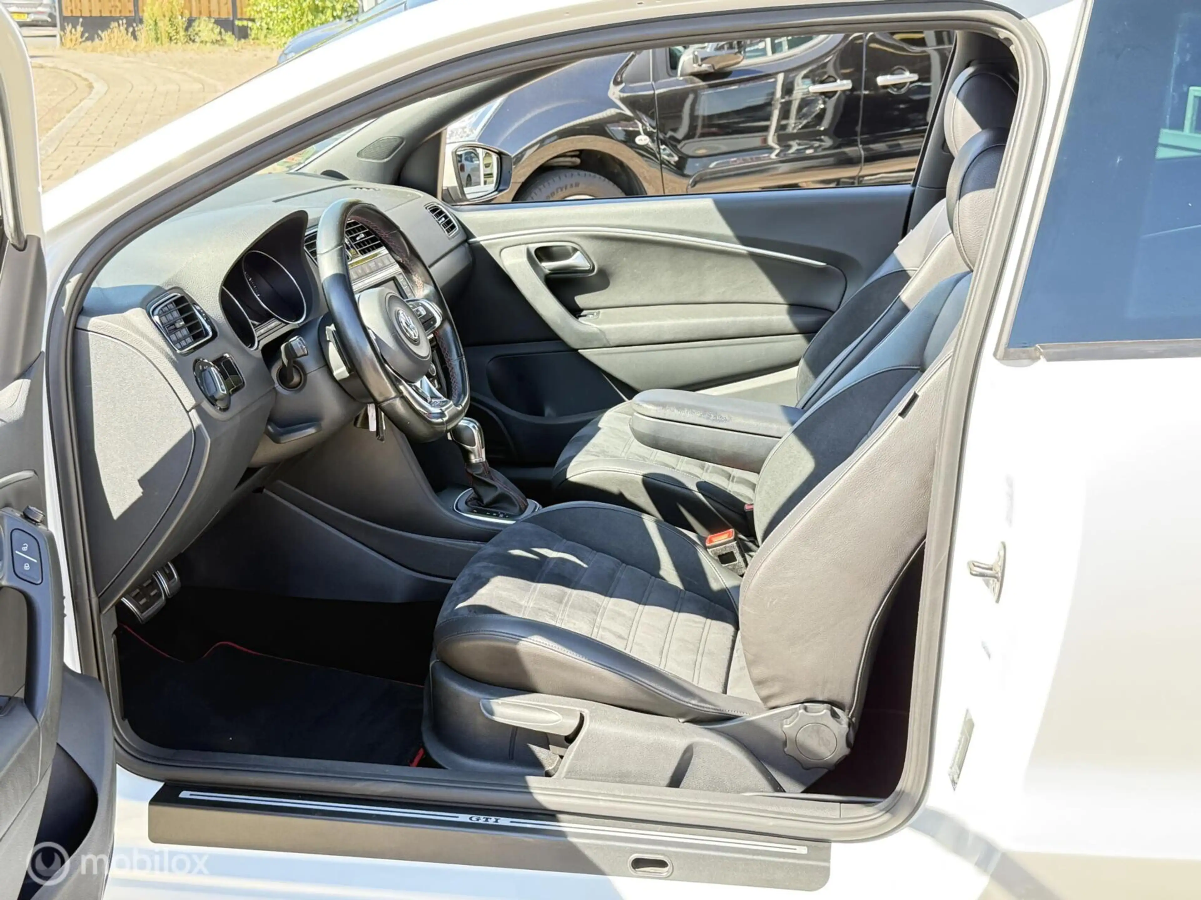 Volkswagen Polo GTI 1.8 TSI VOL OPTIES PANO ALCANTARA DEALER — photo 9