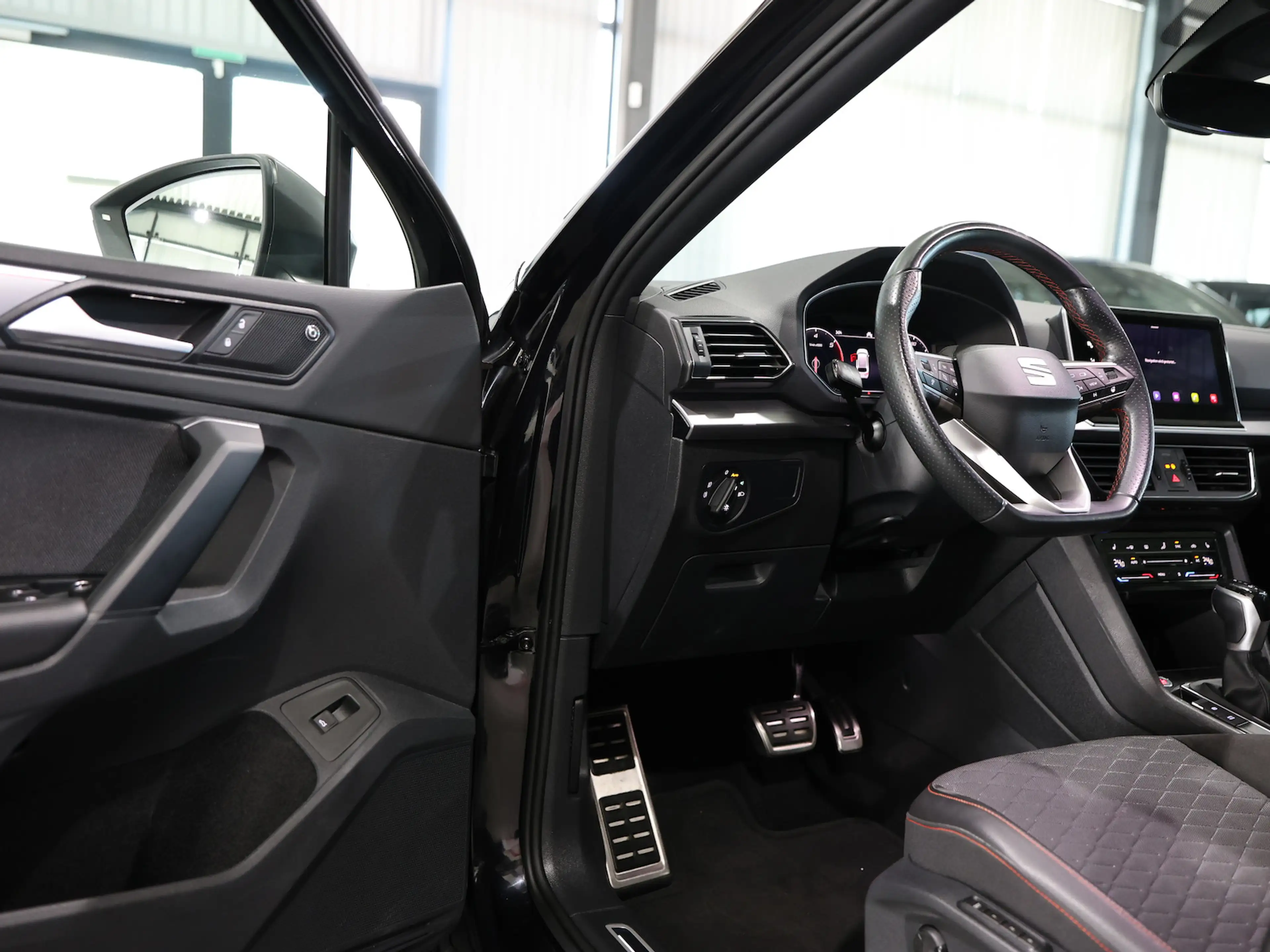 SEAT Tarraco 2.0 TDI DSG FR-SPORT / S-SITZE / BEATS — photo 12