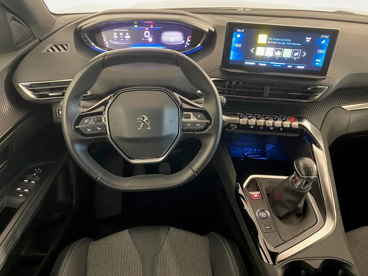 Peugeot 3008 1.2 PureTech 130 Allure LED*NAVI*RFK 96 kW (131... 6