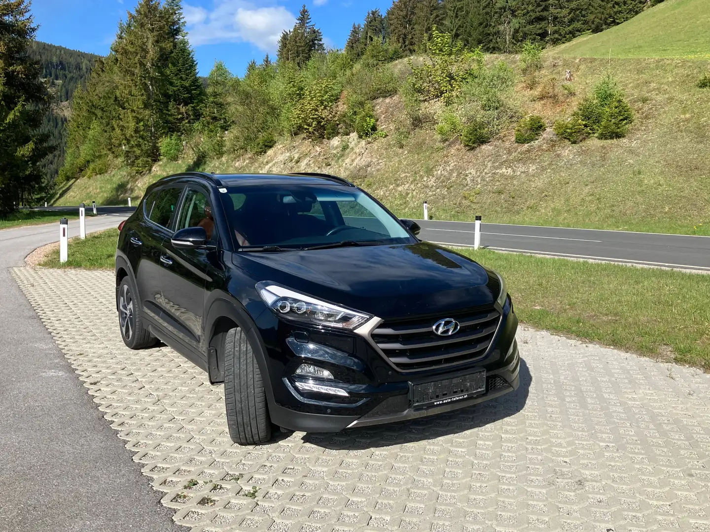 Hyundai TUCSON Tucson 2,0 CRDI 4WD Platin Platin Schwarz - 1