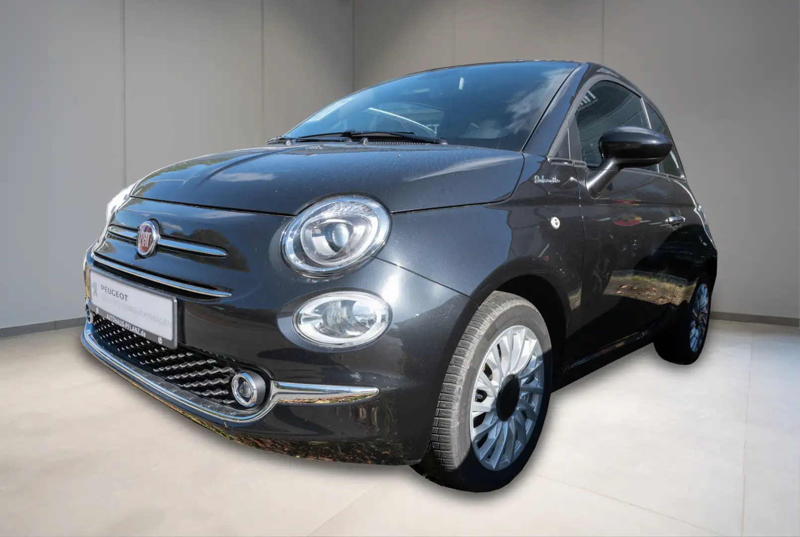 Fiat 500 Dolcevita 1.0 GSE Mild Hybrid 70 3T Schwarz - 1