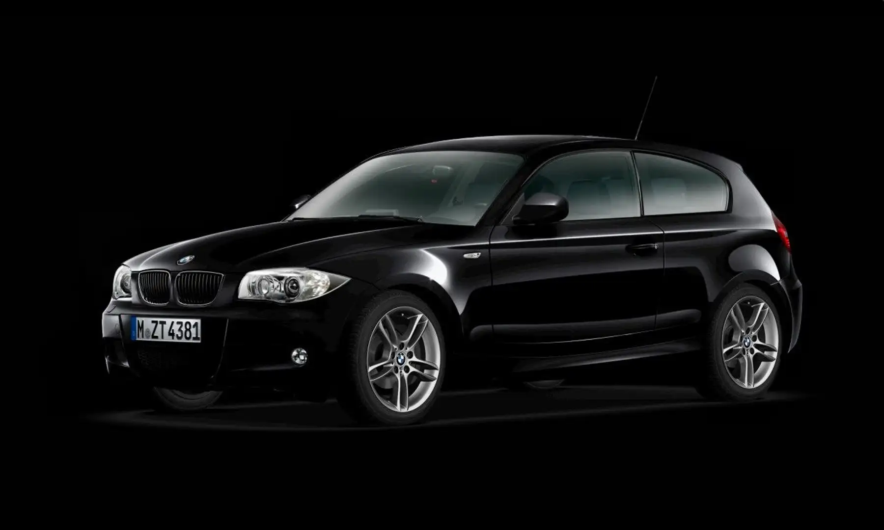 BMW 118 d M Sport Lim. Aut.  XENON*PANO*TEMP* Schwarz - 1