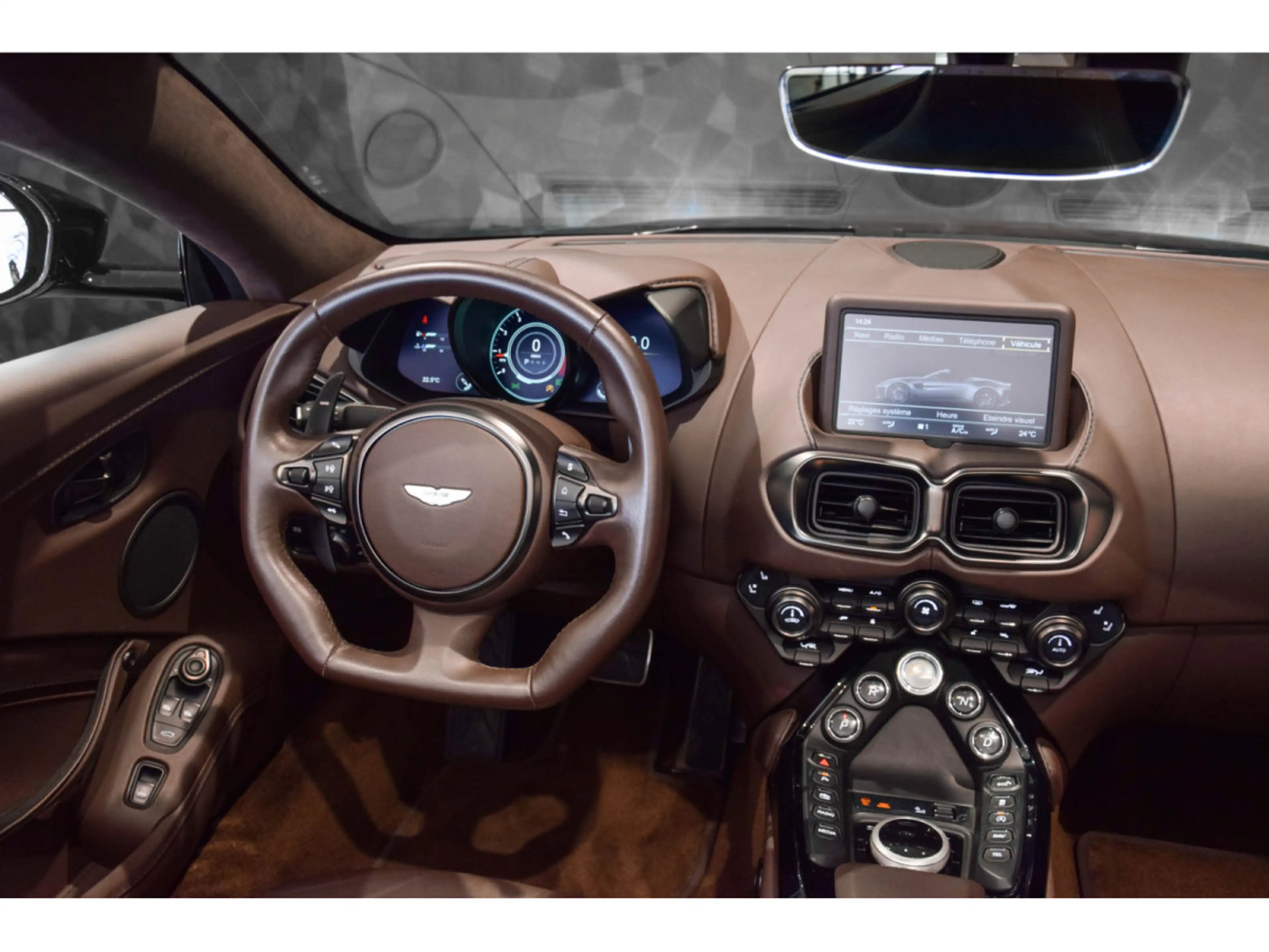Aston Martin V8 Vantage  ROADSTER - Ultramarine Black — photo 8