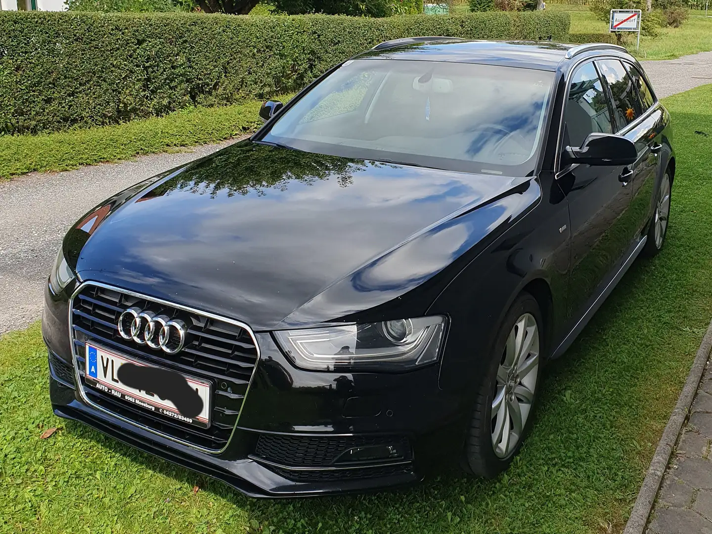 Audi A4 A4 Avant 2,0 TDI S-Line Schwarz - 1