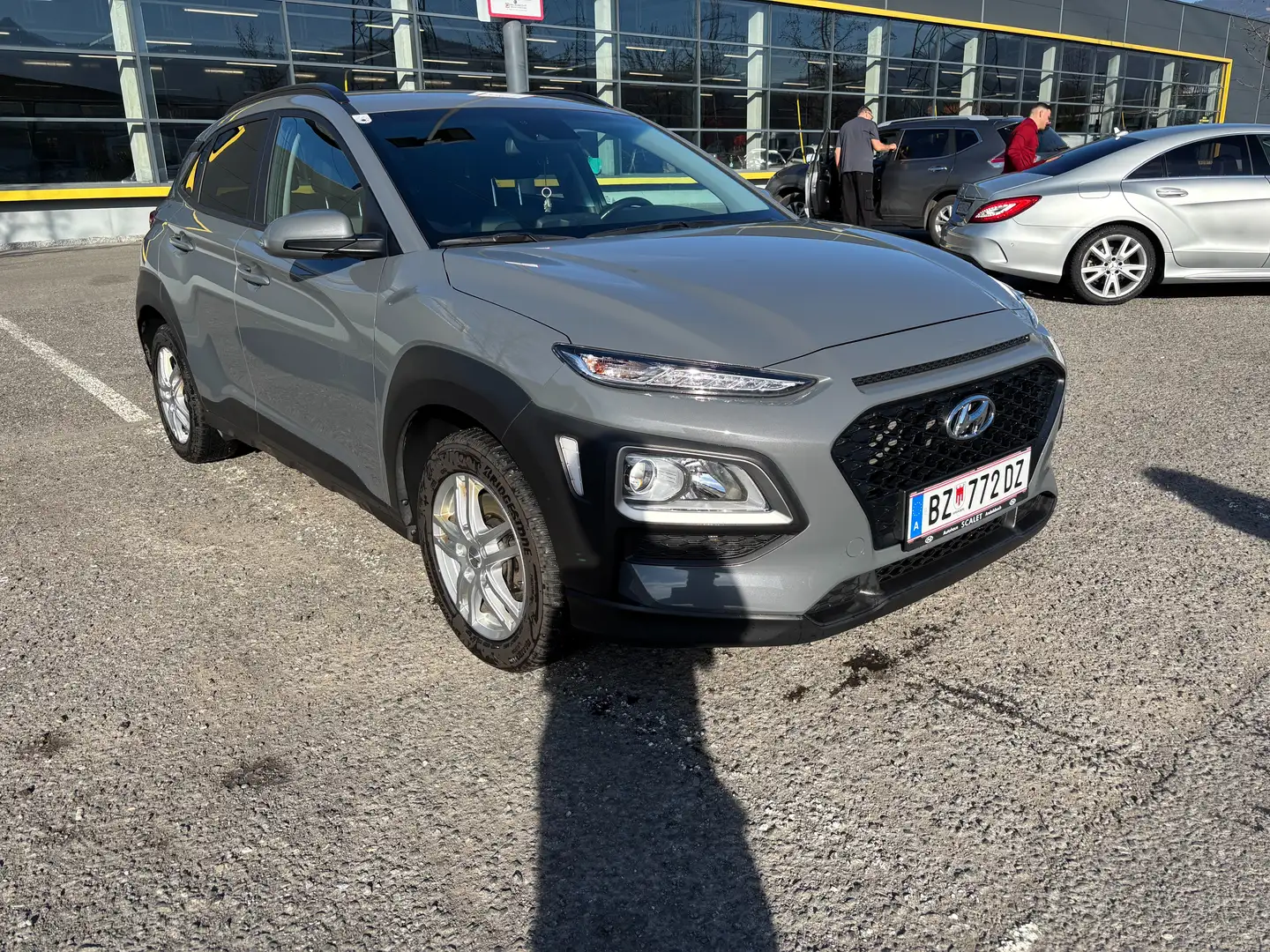 Hyundai KONA Kona+1,6+CRDi+4WD Level3 PlusDCT+Aut.+Level+3+Plus Grau - 2