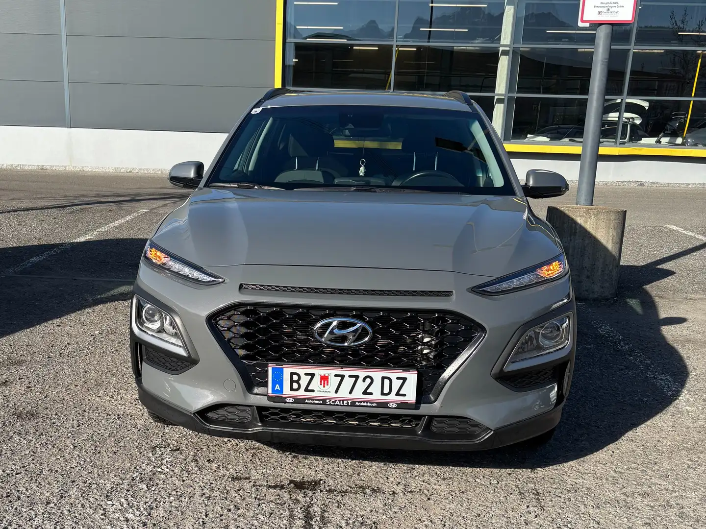 Hyundai KONA Kona+1,6+CRDi+4WD Level3 PlusDCT+Aut.+Level+3+Plus Grau - 1