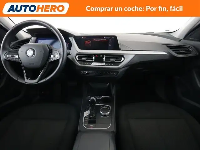 BMW 1 Series view 13