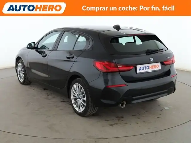 BMW 1 Series view 4