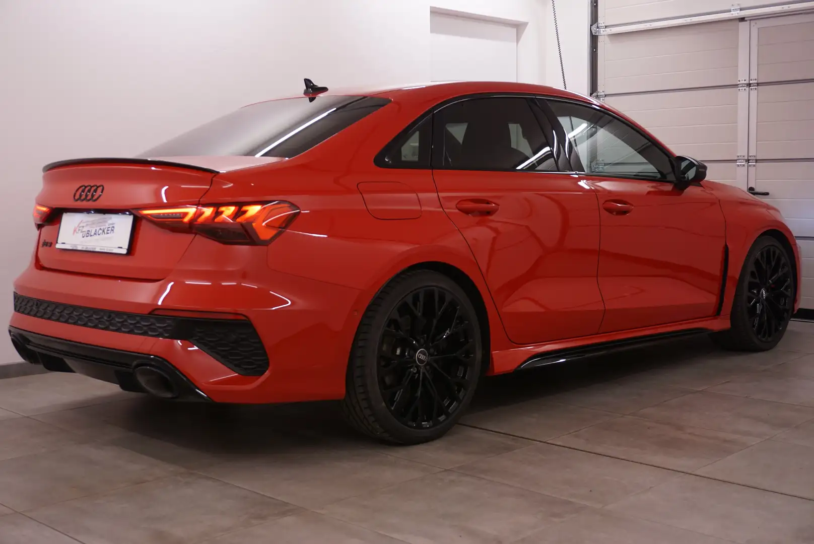 Audi RS3 2.5 TFSI quattro // Panoramadach // Matrix // Rot - 2