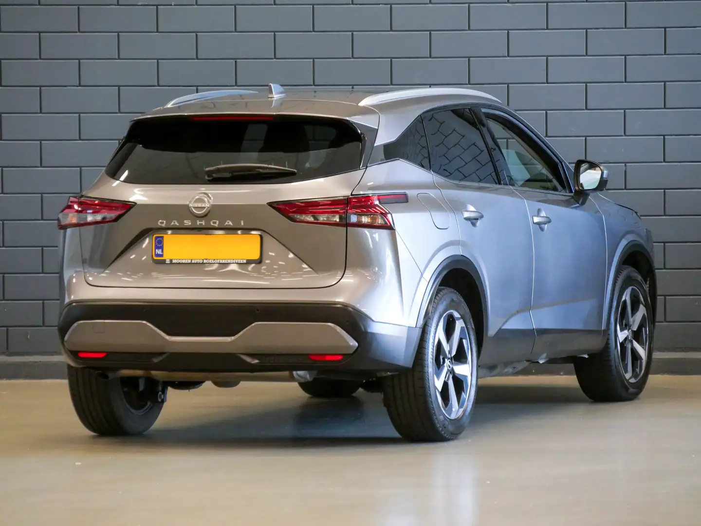 Nissan Qashqai 1.3 MHEV N-Connecta | PANODAK | 360 CAMERA | Grijs - 2