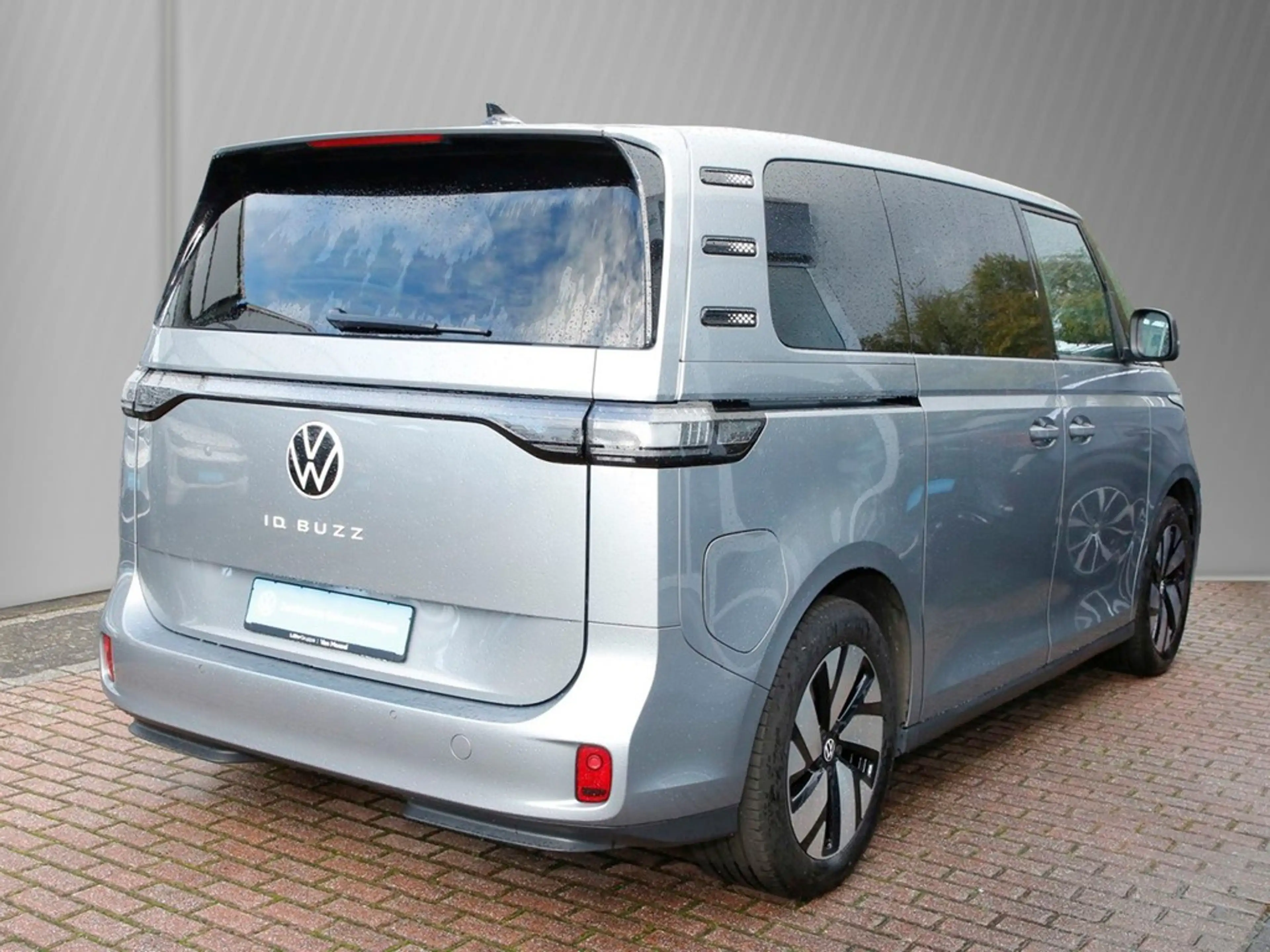 Volkswagen ID. Buzz ID.Buzz Bus 210 kW Pro 19" App-Connect LED PDC — photo 4