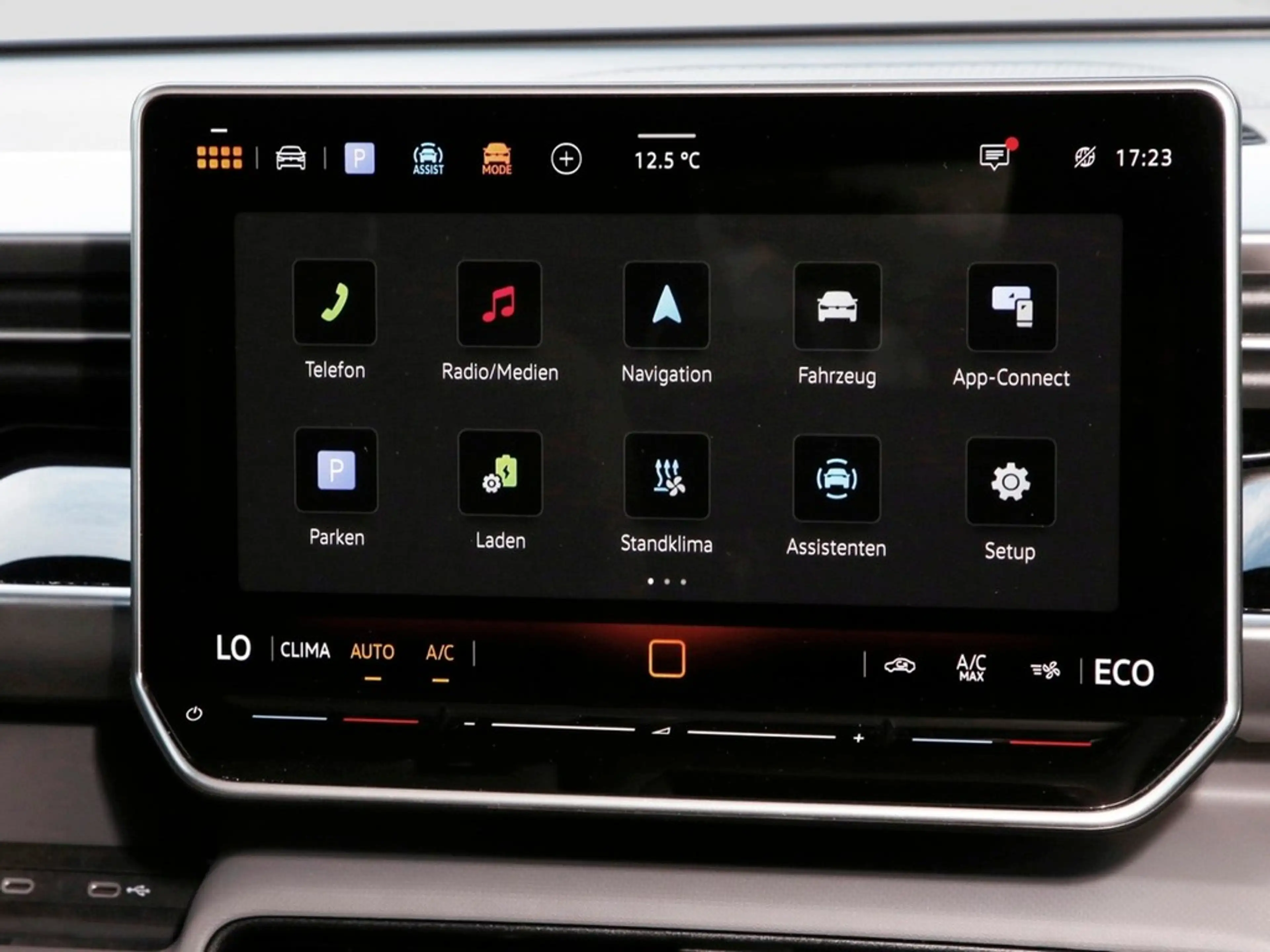 Volkswagen ID. Buzz ID.Buzz Bus 210 kW Pro 19" App-Connect LED PDC — photo 12