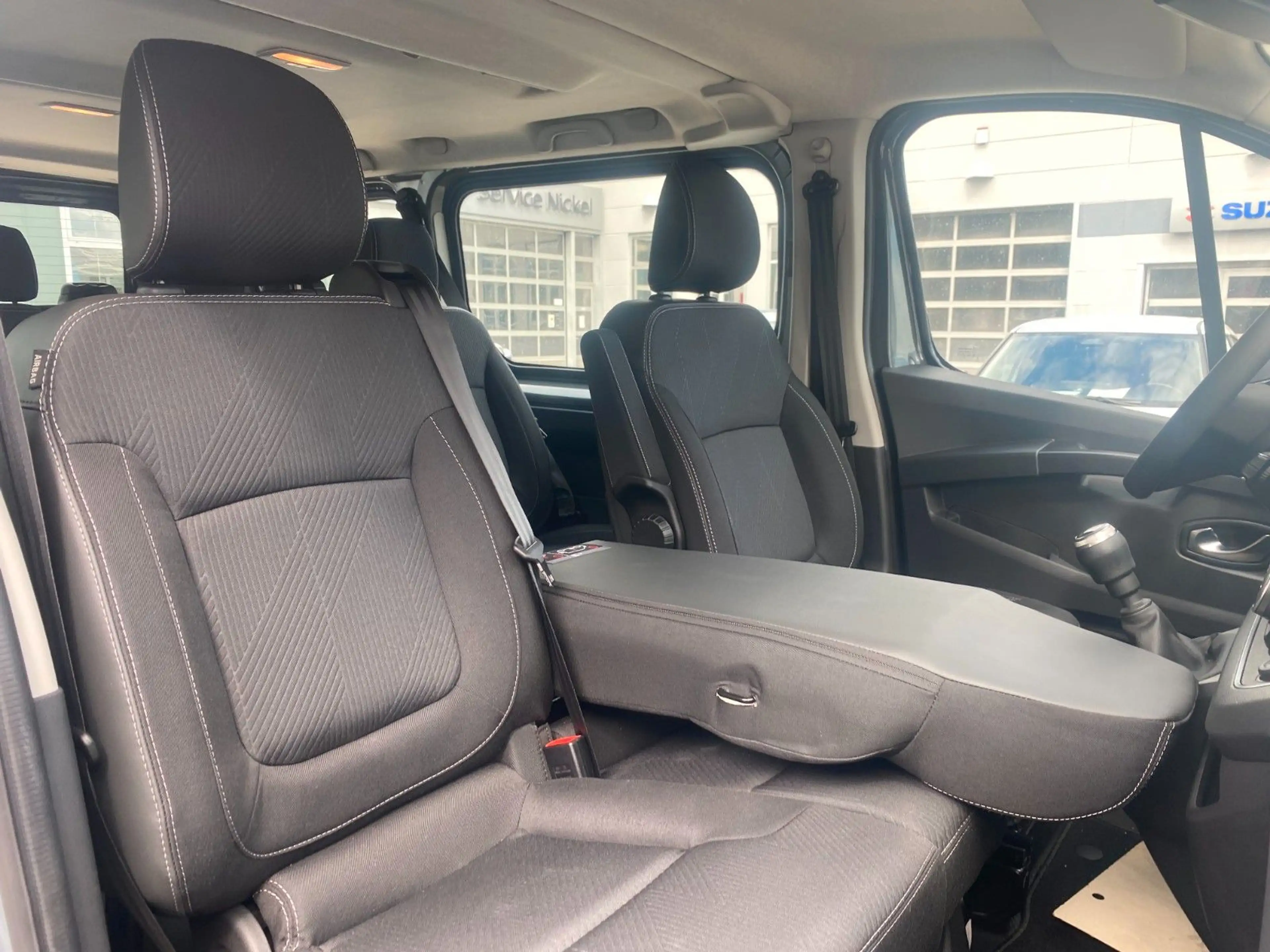 Nissan Primastar Kombi/9-Sitzer/N-Connecta — photo 13