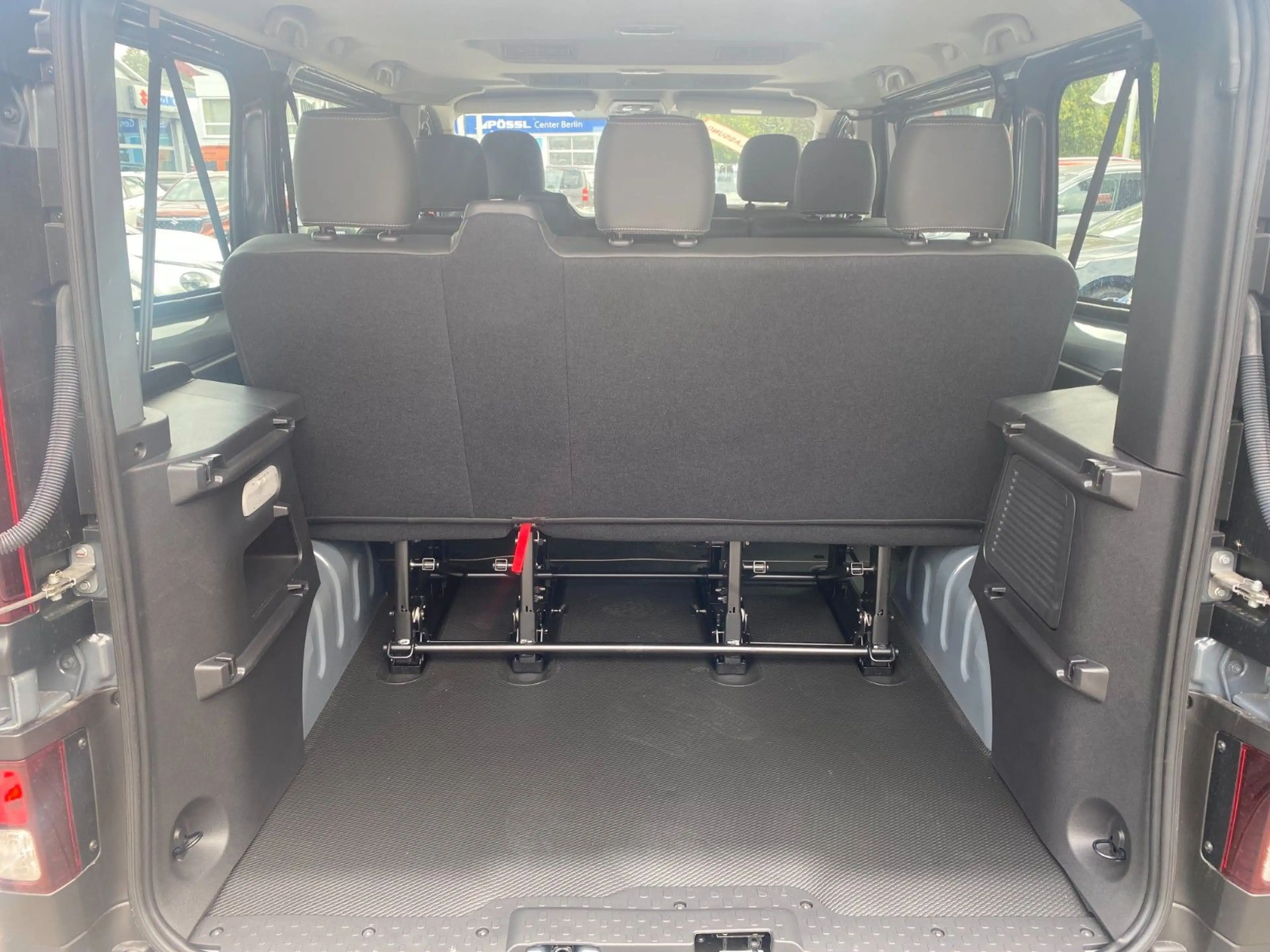 Nissan Primastar Kombi/9-Sitzer/N-Connecta — photo 8