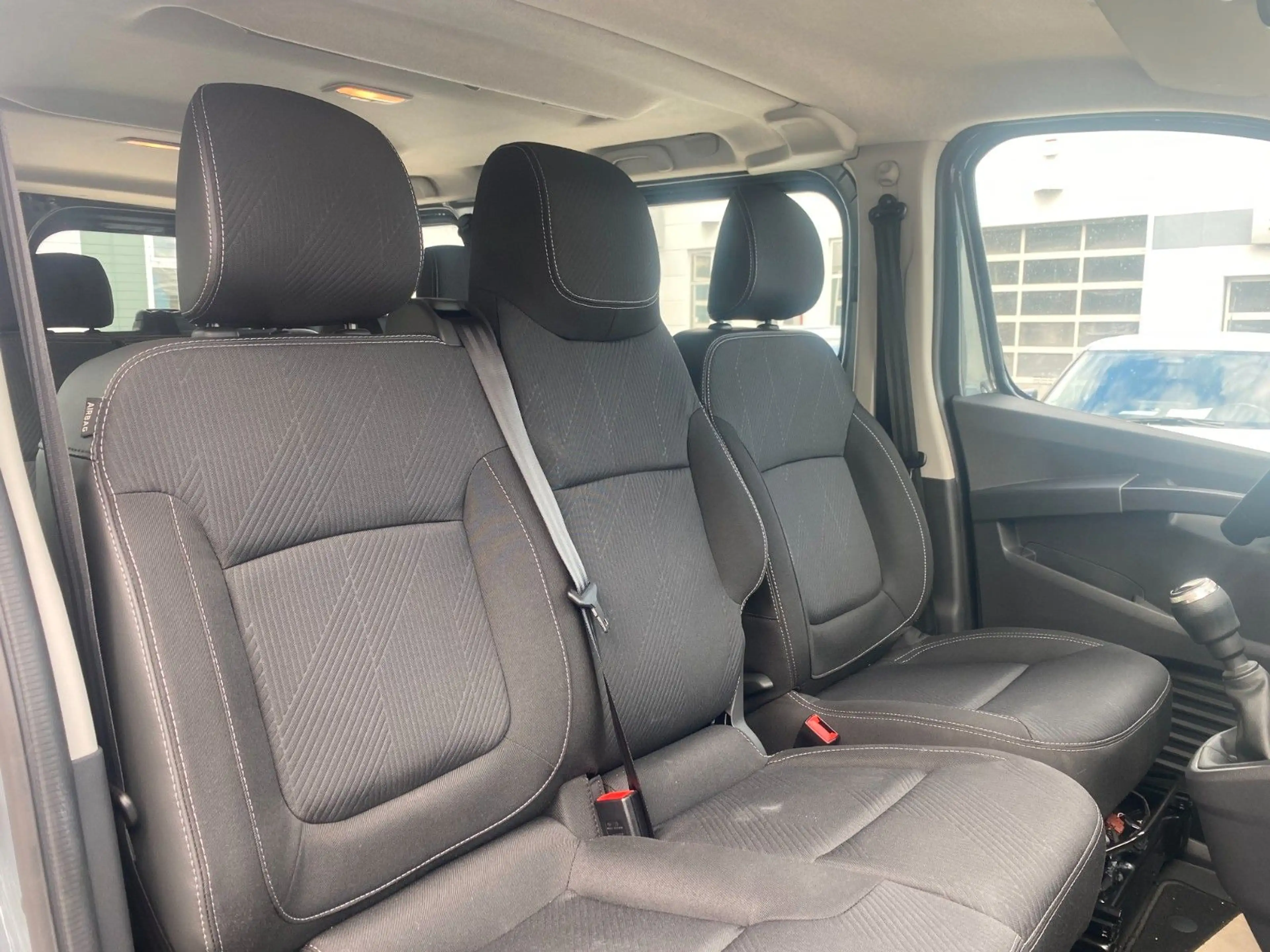 Nissan Primastar Kombi/9-Sitzer/N-Connecta — photo 12