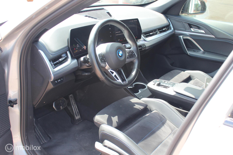 BMW X1 xDrive25e M-Sport Trekhaak/ACC/Lane-Assist/Matrix/ — photo 12