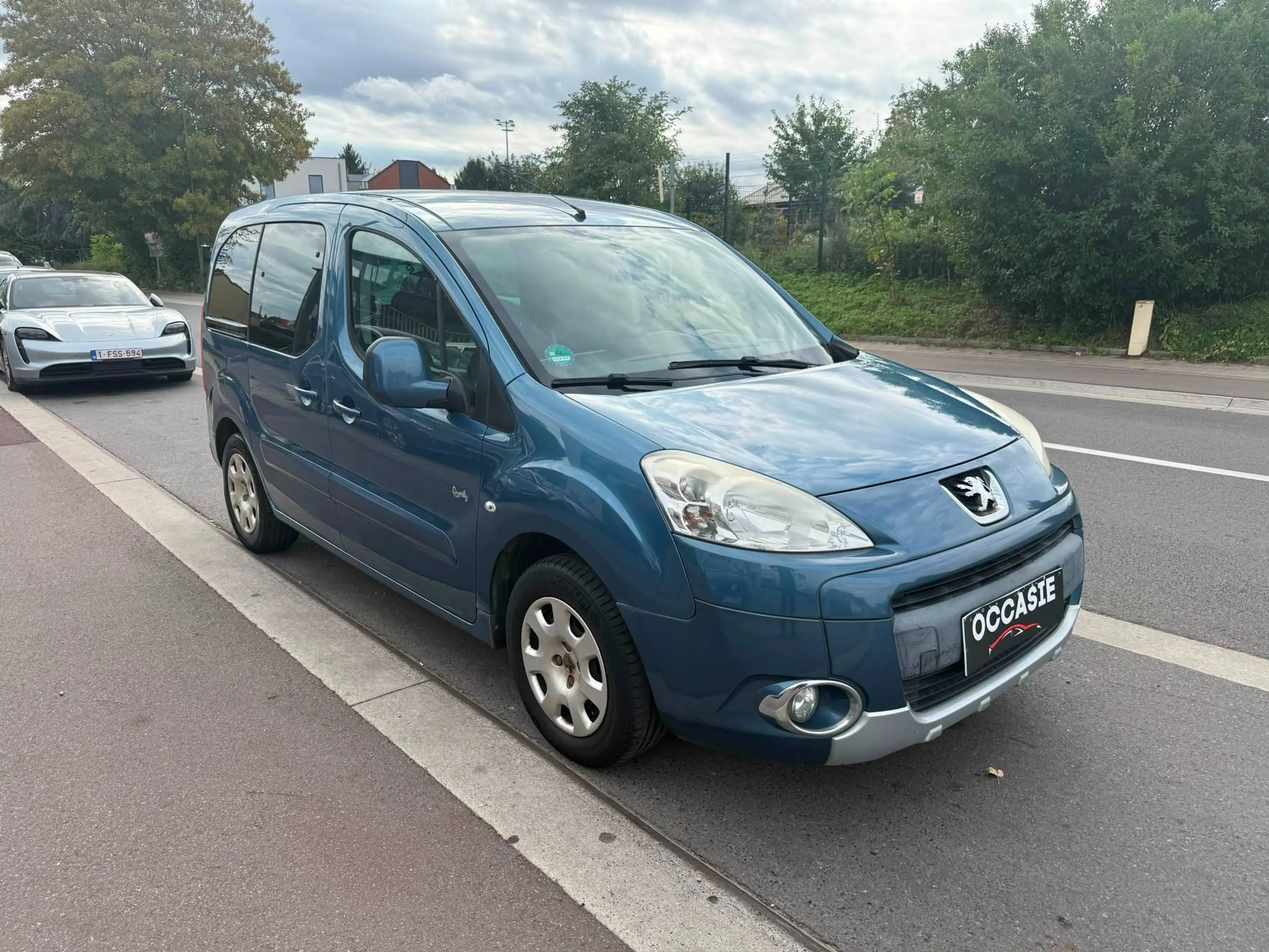 Peugeot Partner Partner Tepee 1.6 e-HDi Active STT — photo 3