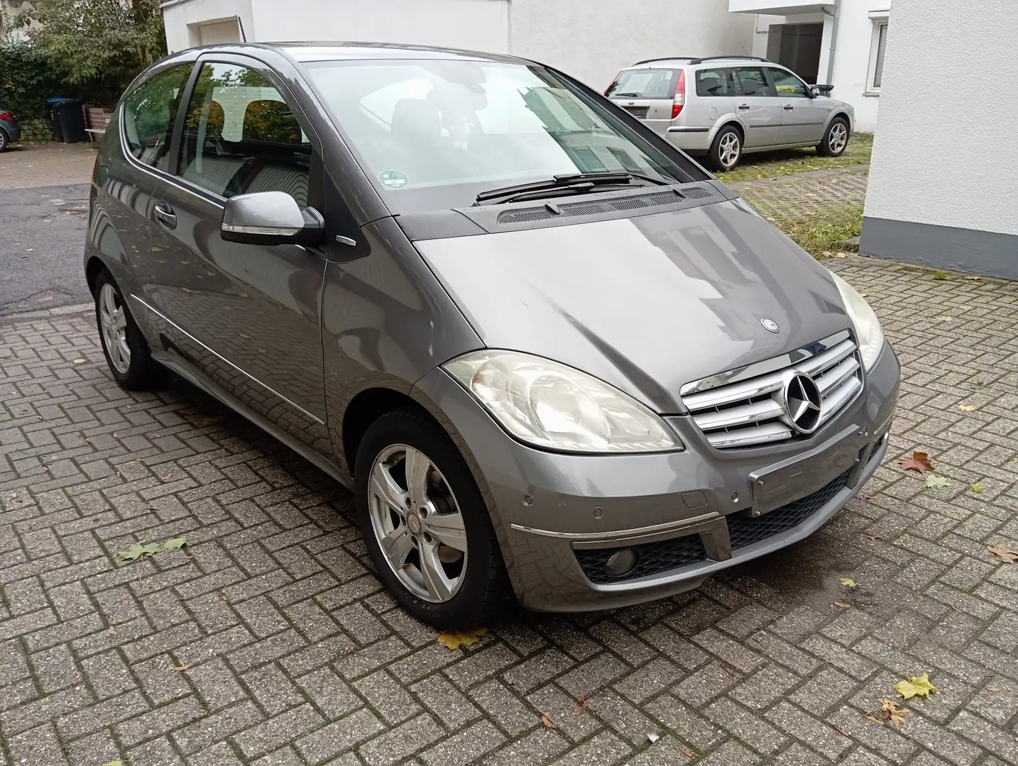 Mercedes-Benz A 150 Grau - 2