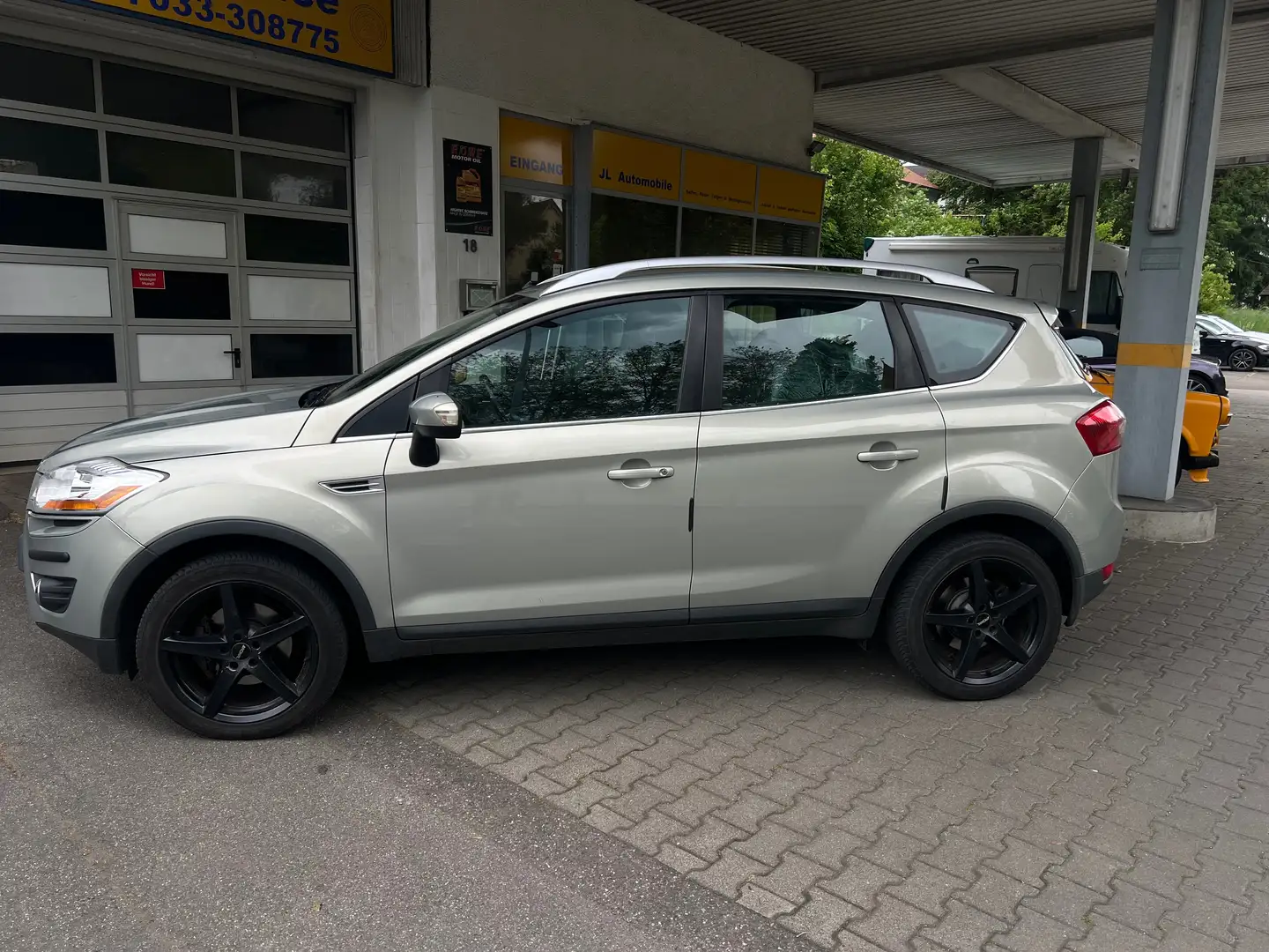 Ford C-Max 2.0 TDCi DPF Aut. Ghia Šedá - 2