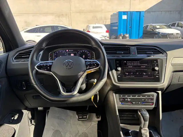 Volkswagen Tiguan view 15