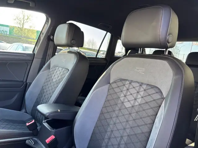 Volkswagen Tiguan view 11