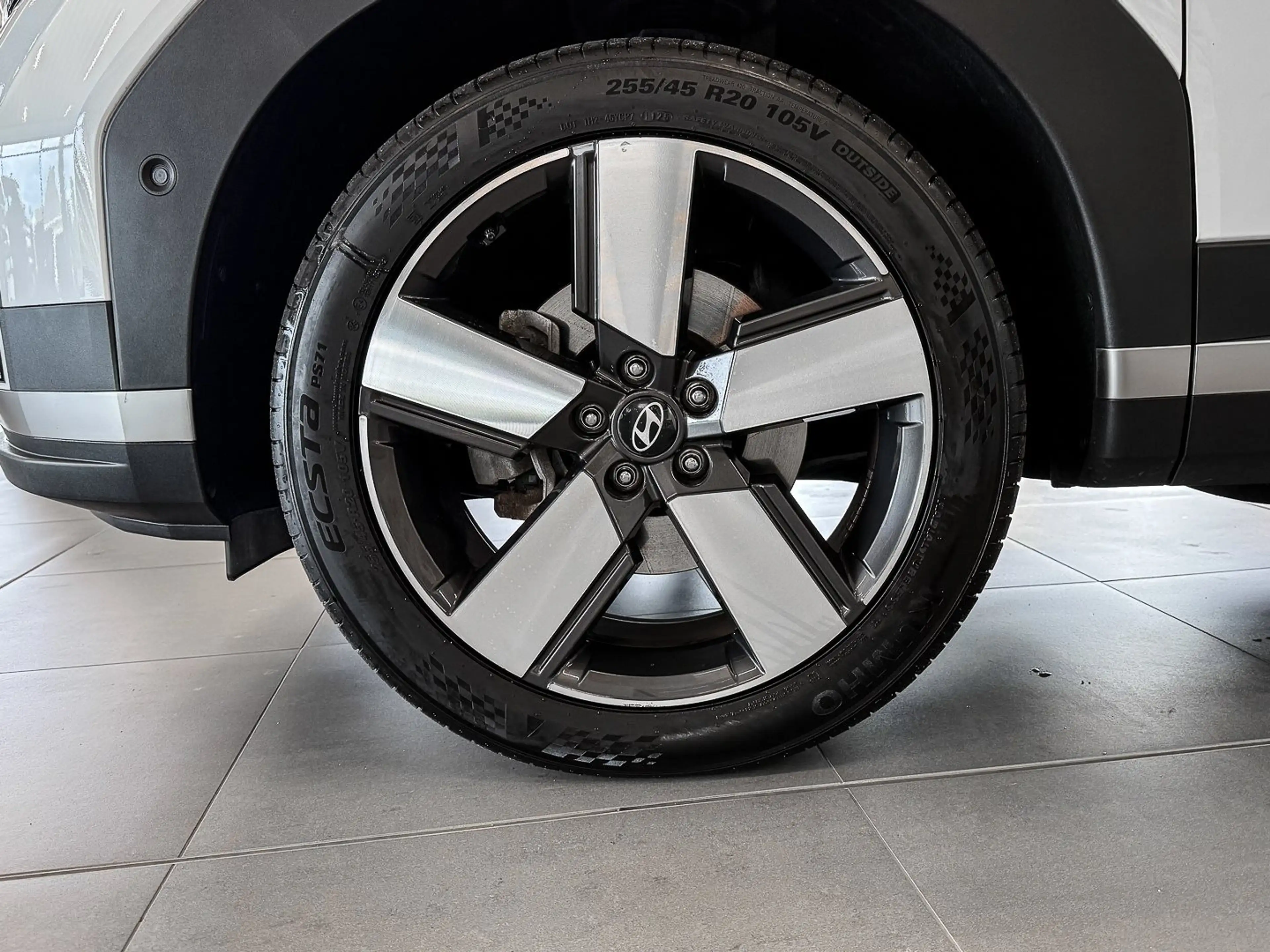 Hyundai SANTA FE SIGNATURE 1.6 T-GDI 6-AT 4WD HUD 360°Kam.20" LMR D — photo 6