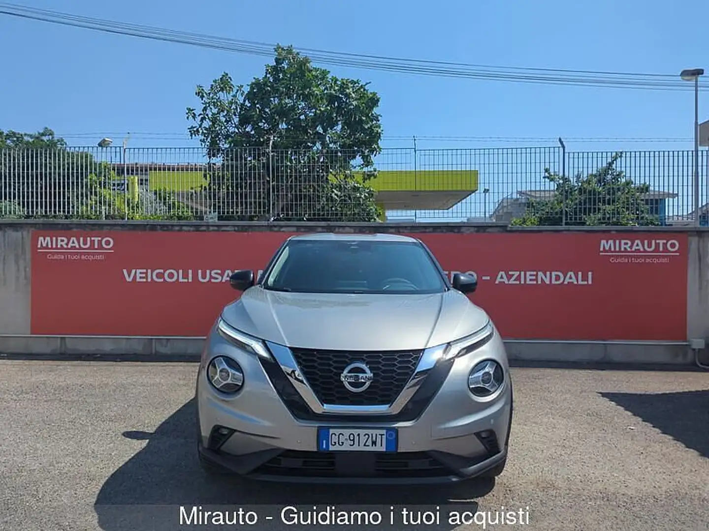Nissan Juke 2ª serie Juke 1.0 DIG-T 114 CV Acenta Argento - 2