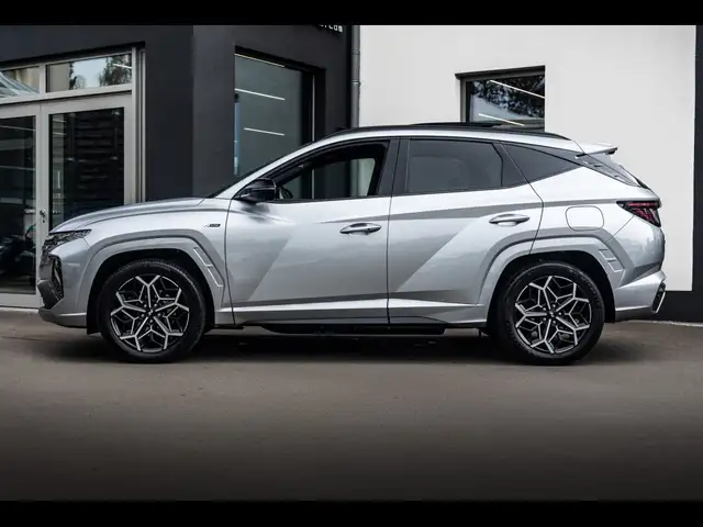 Hyundai Tucson view 2