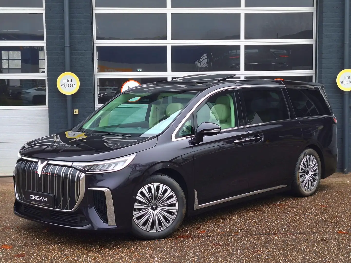 Voyah Dream Flagship Edition 109 kWh Schuifdak | Dynaudio Hi-F Violett - 2