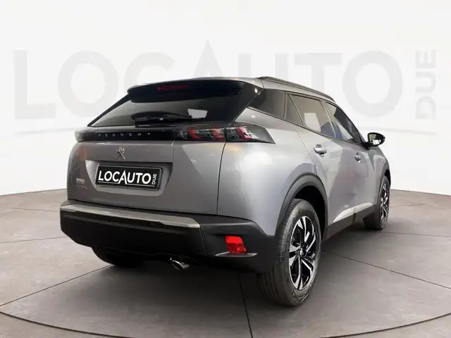 Peugeot 2008 view 4
