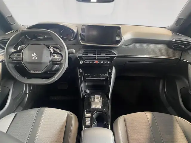 Peugeot 2008 view 6