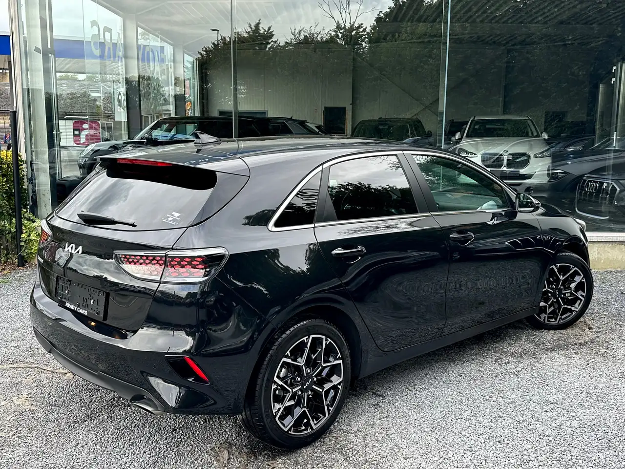 Kia Ceed 1.0*FULL BLACK*EXCELLENT ETAT*1ER PROP*CAM*SIEGE/VOLANT CHAUFFANT*CARPLAY*GARANTIE KIA 2032*, миниатюра 5