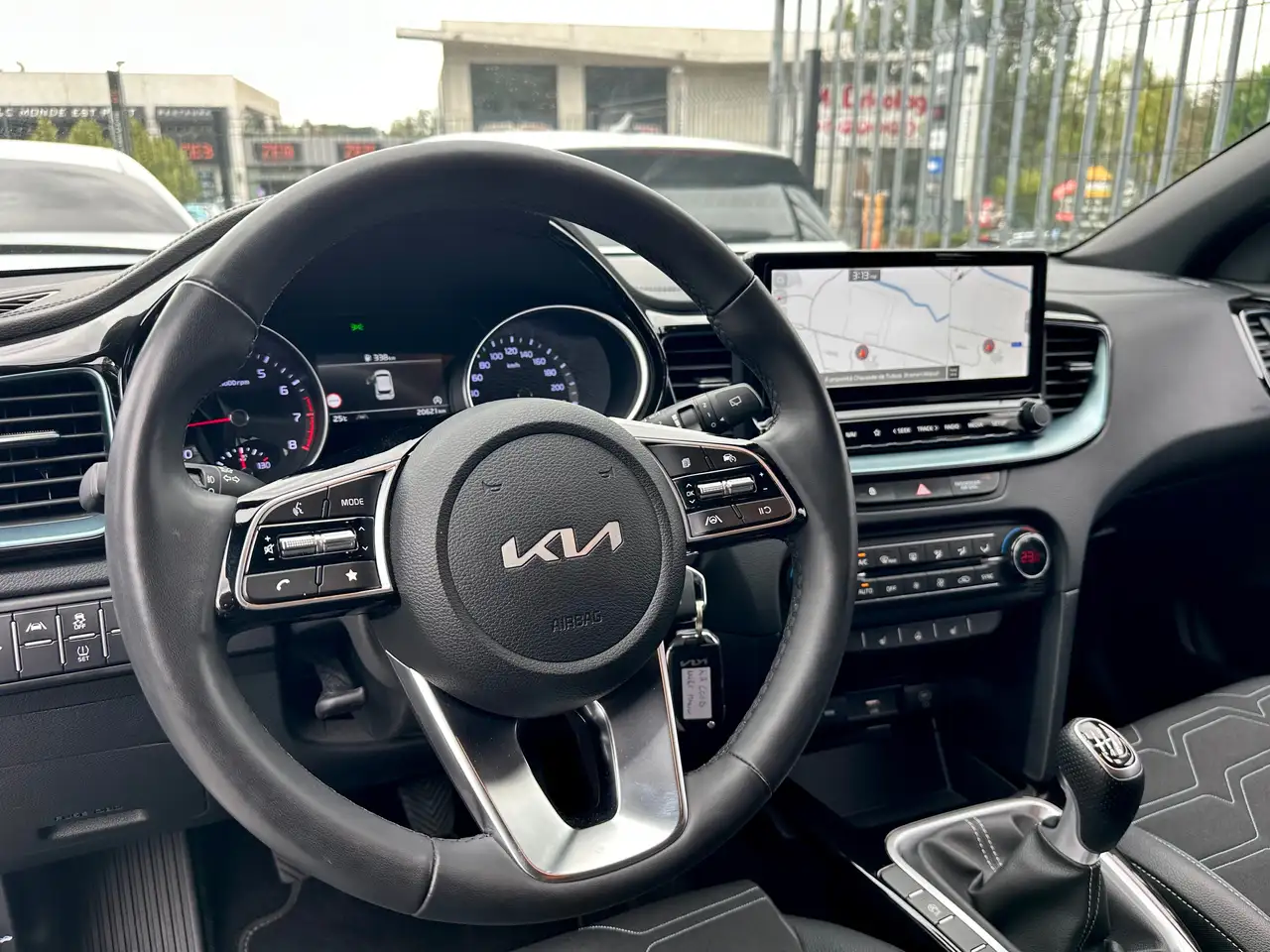 Kia Ceed 1.0*FULL BLACK*EXCELLENT ETAT*1ER PROP*CAM*SIEGE/VOLANT CHAUFFANT*CARPLAY*GARANTIE KIA 2032*, миниатюра 8