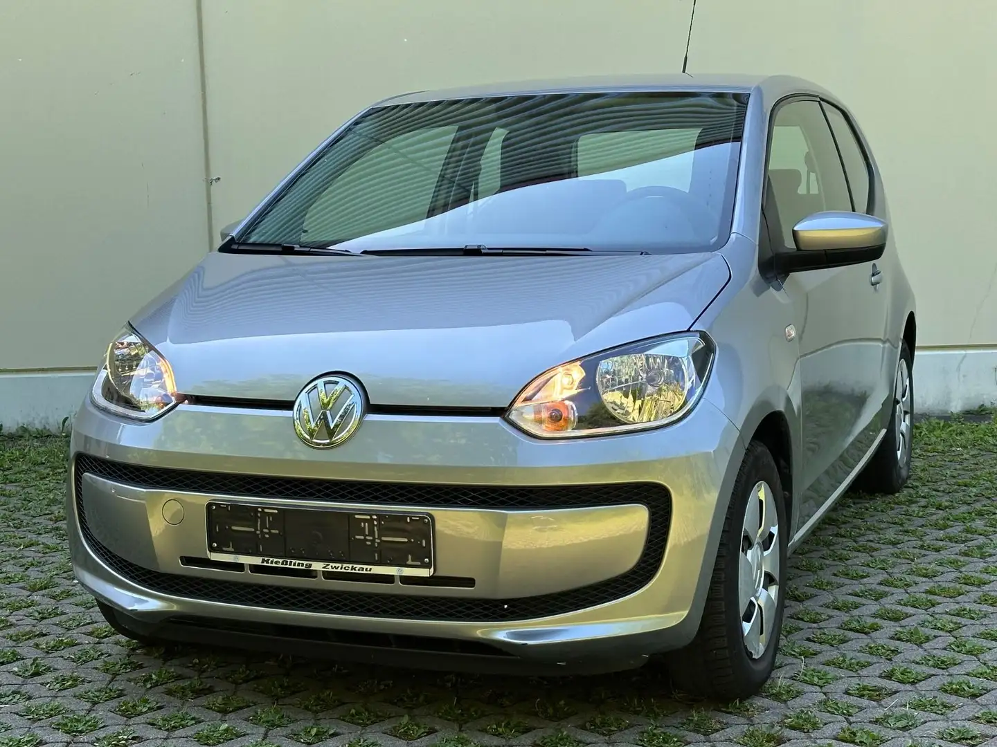 Volkswagen up! move up! HU Neu | Argent - 1
