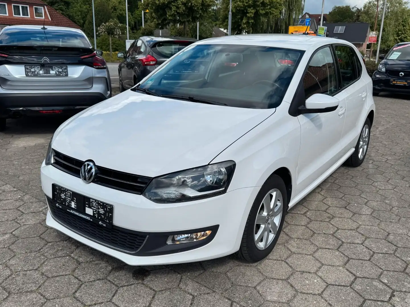 Volkswagen Polo V 1.2 TSI Highline Aut. Shz. Klimaaut. Blanc - 1