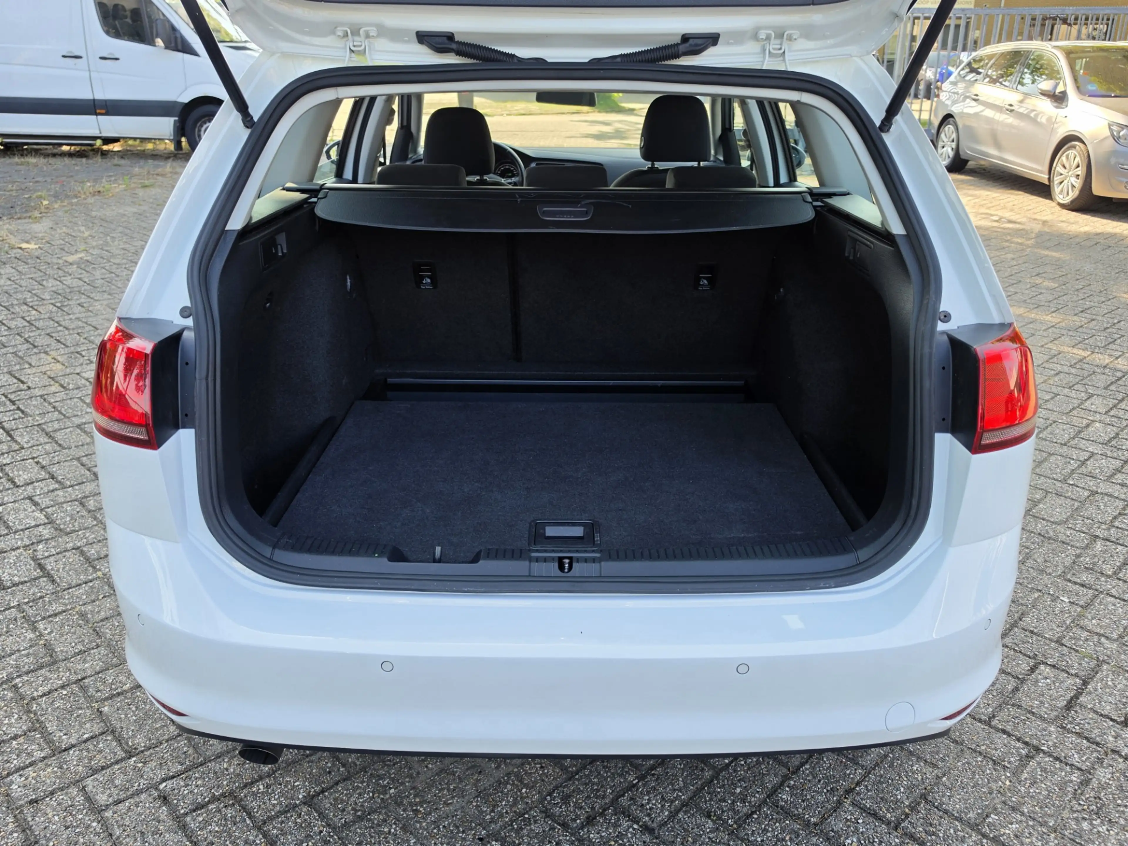 Volkswagen Golf Variant 1.6 TDI Automaat Dealer Onderhouden Nap — photo 11