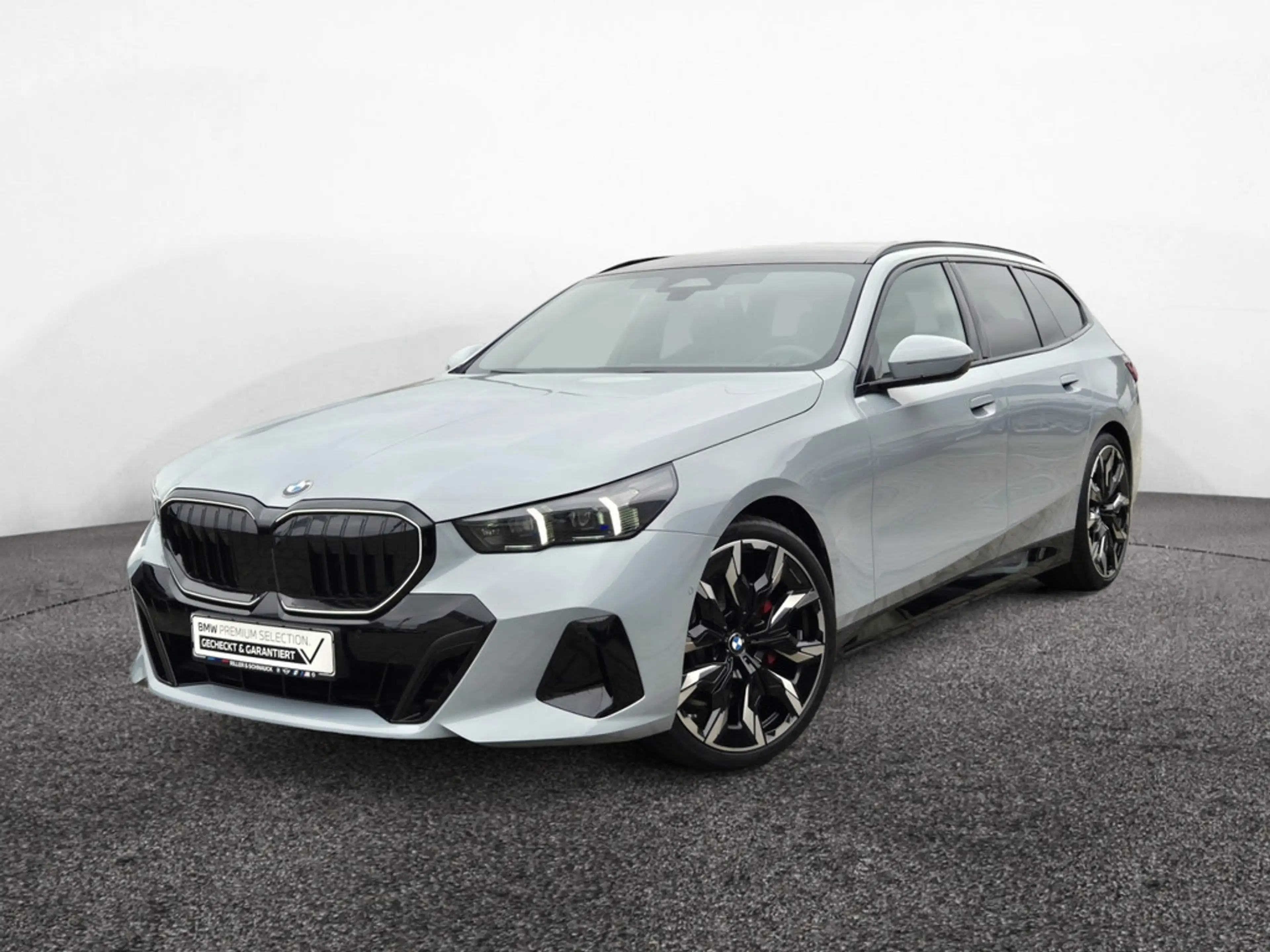 BMW 520 i Touring M Sport Pro 21 ZOLL+B&W+PANO+AHK — photo 3