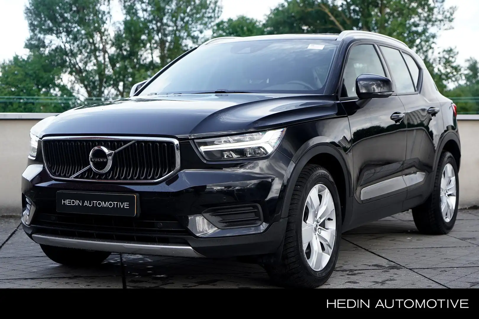 Volvo XC40 1.5 T3 Momentum Panoramadak | Apple Carplay/Androi Zwart - 1