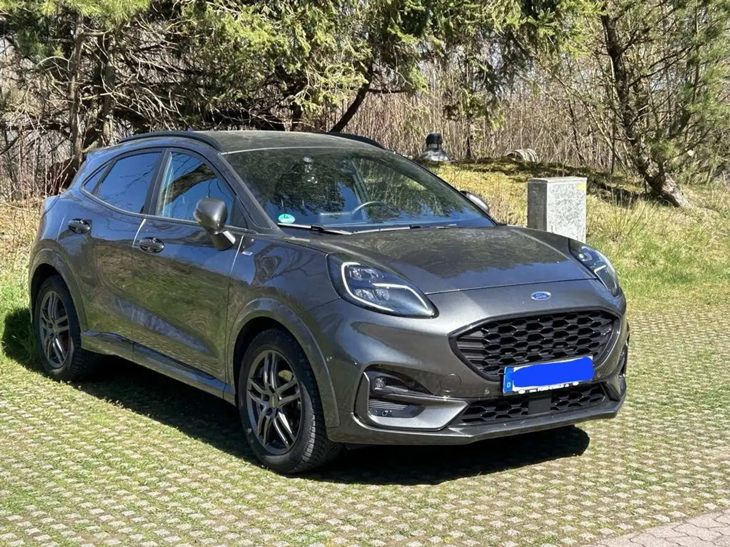 Ford Puma Hybrid ST-Line X Grau - 2