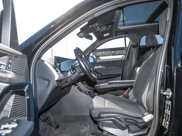 BMW Ix1 view 5