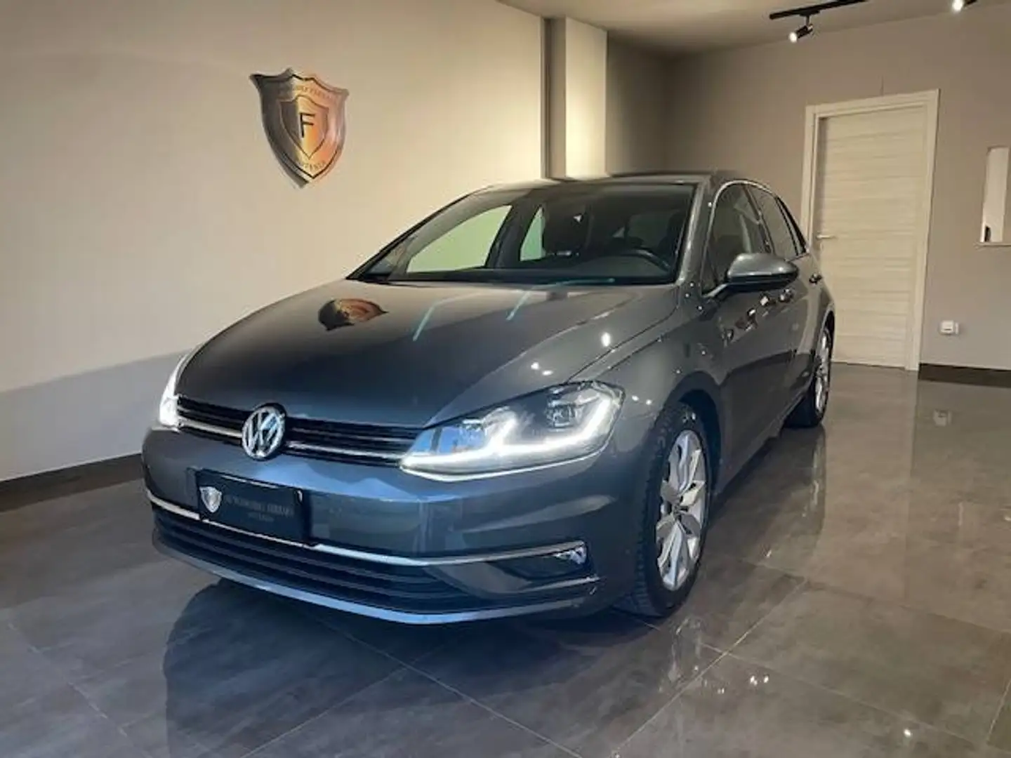 Volkswagen Golf 1.6 tdi Executive 115cv Blanc - 1