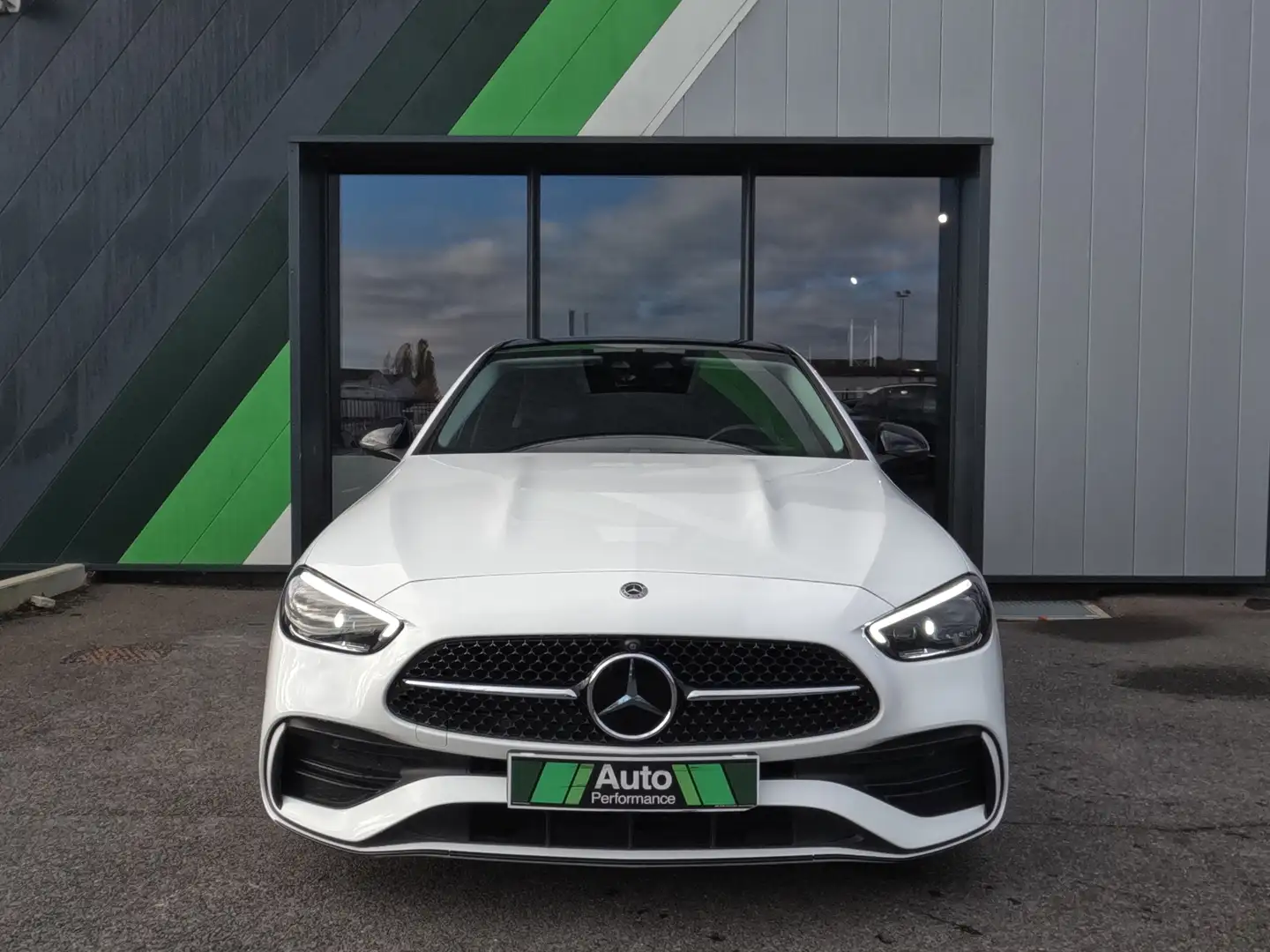 Mercedes-Benz C 200 200 9G-Tronic AMG Line Wit - 2