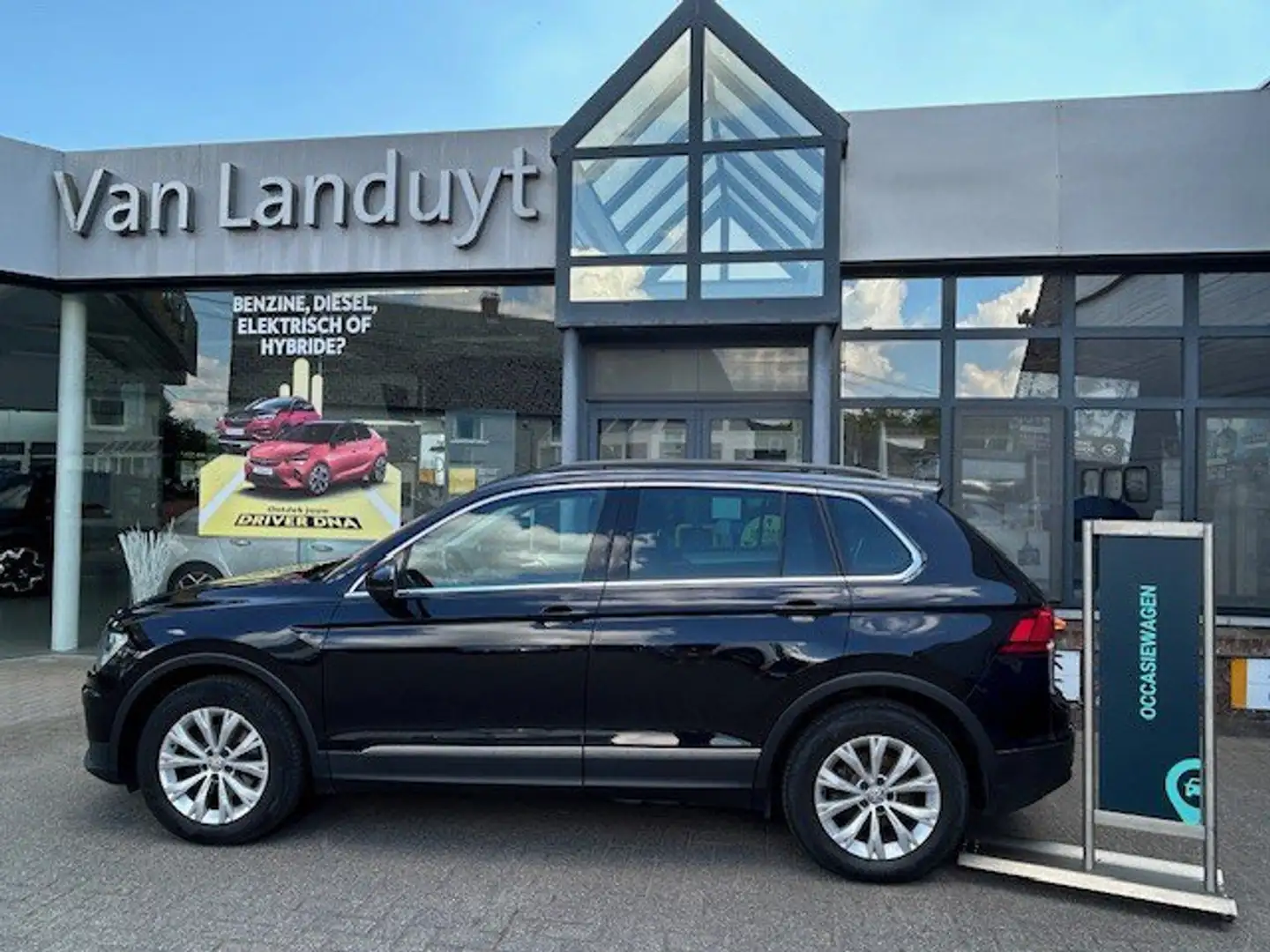 Volkswagen Tiguan TSI Comfortline BMT Negro - 1