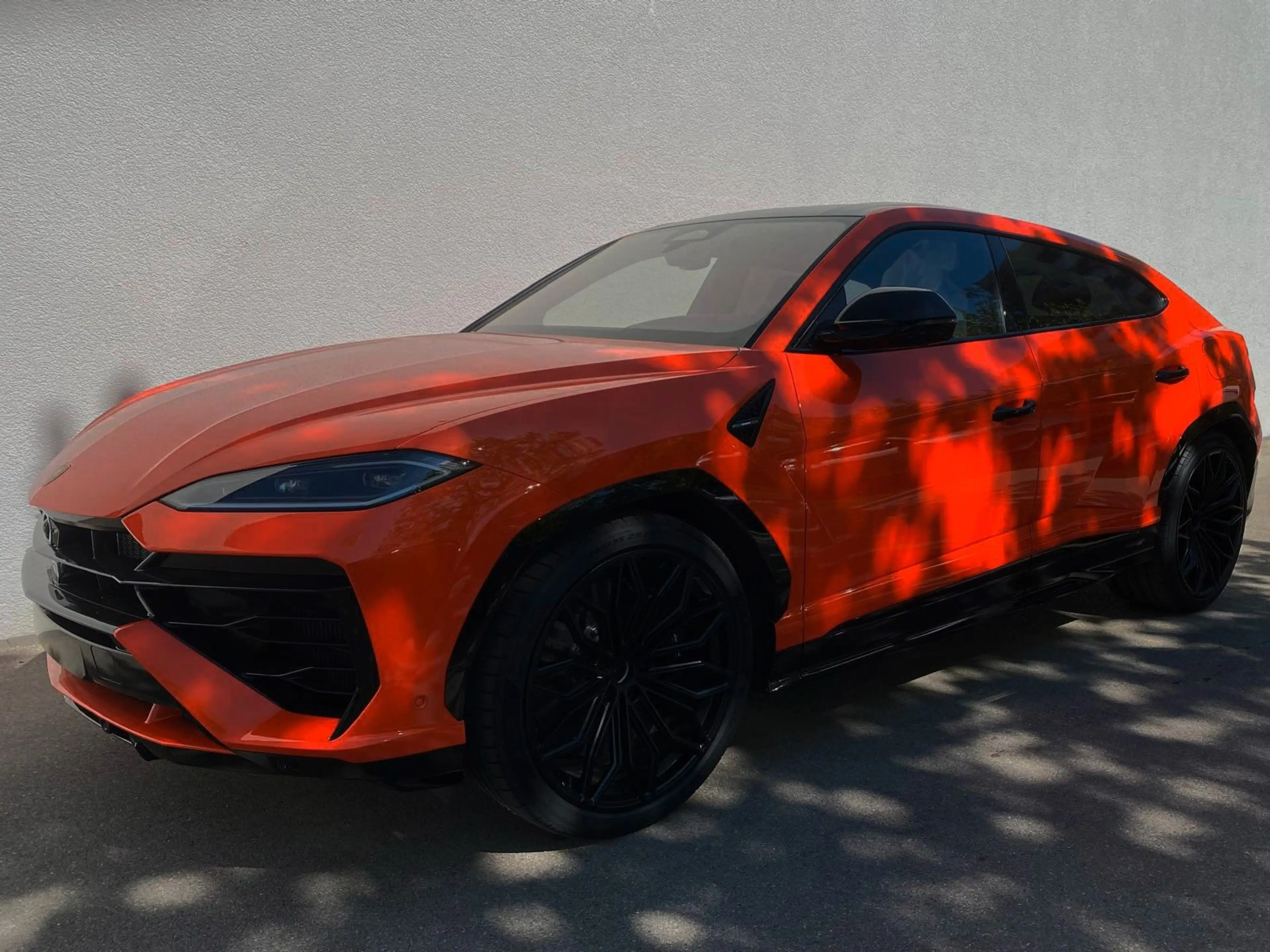 Lamborghini Urus SE 4.0 / 7 months / free config — photo 4